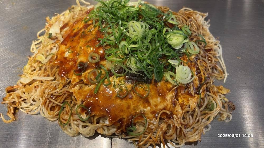 鉄板焼き・お好み焼きBAKU