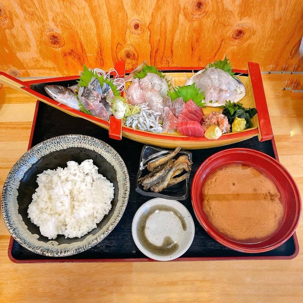 ゆうまん丸食堂