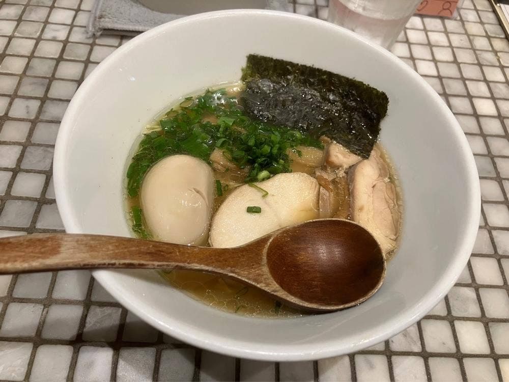 鶏とワインとジョニーとリー