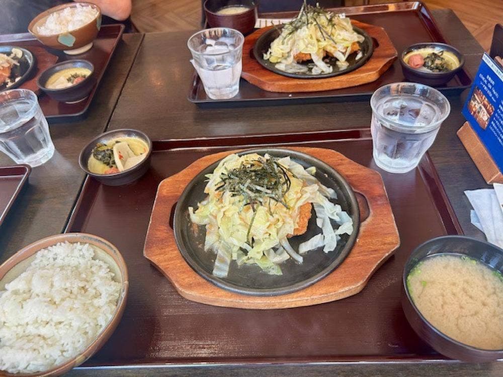 とんかつ茶づけ すずや 新宿本店