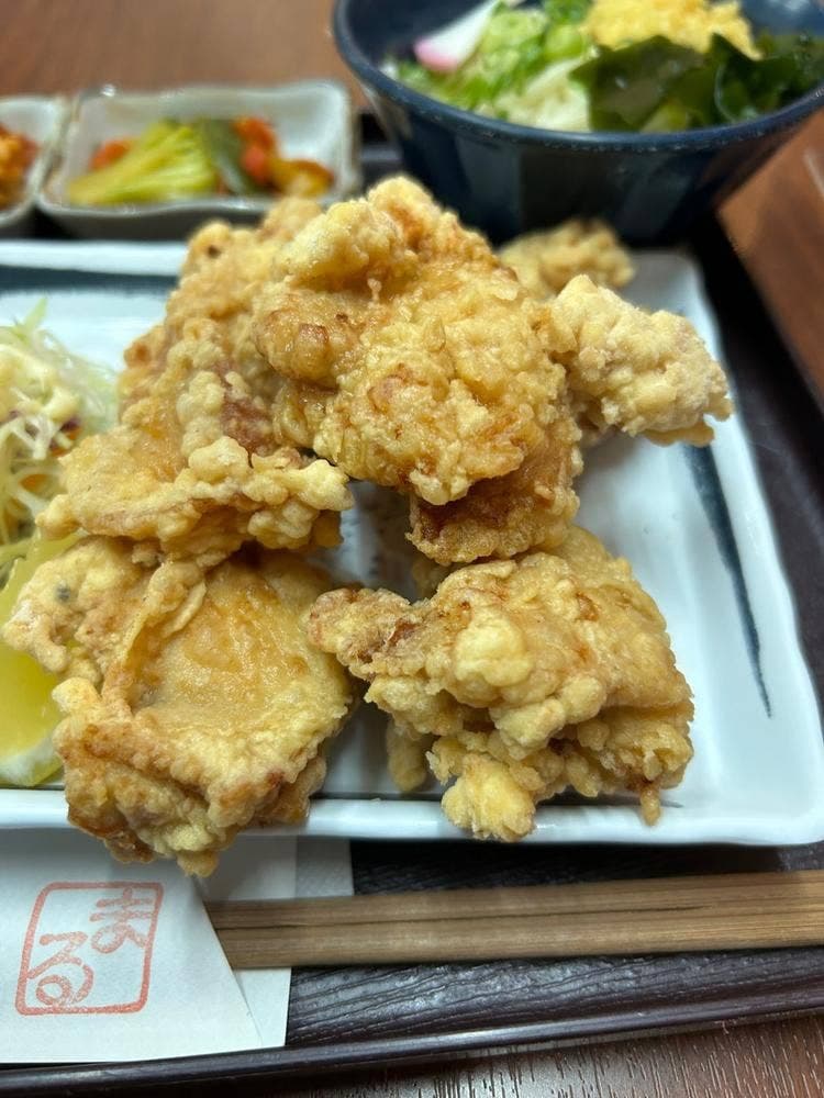 うどん食堂○ まる