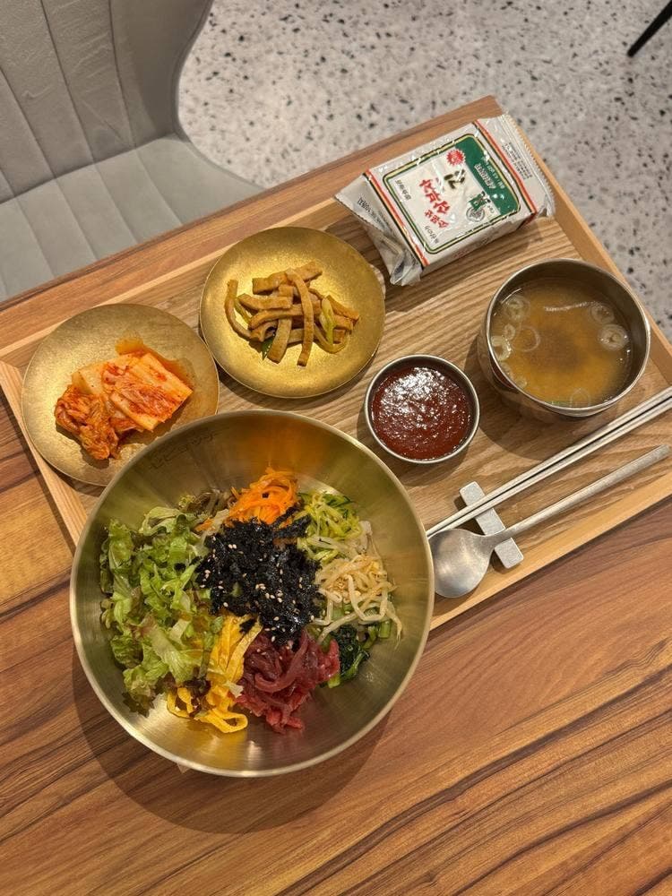 Kollabo セビョッチ