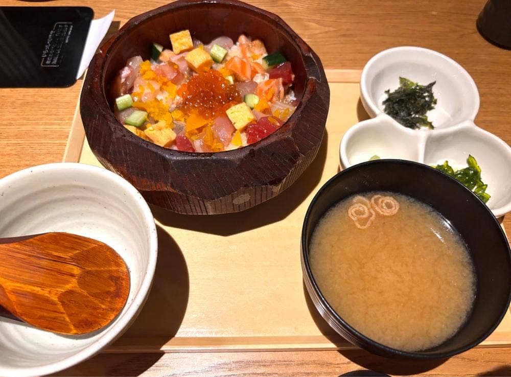 SUSHI SAKE いぶき東京 TEKKOavenue店