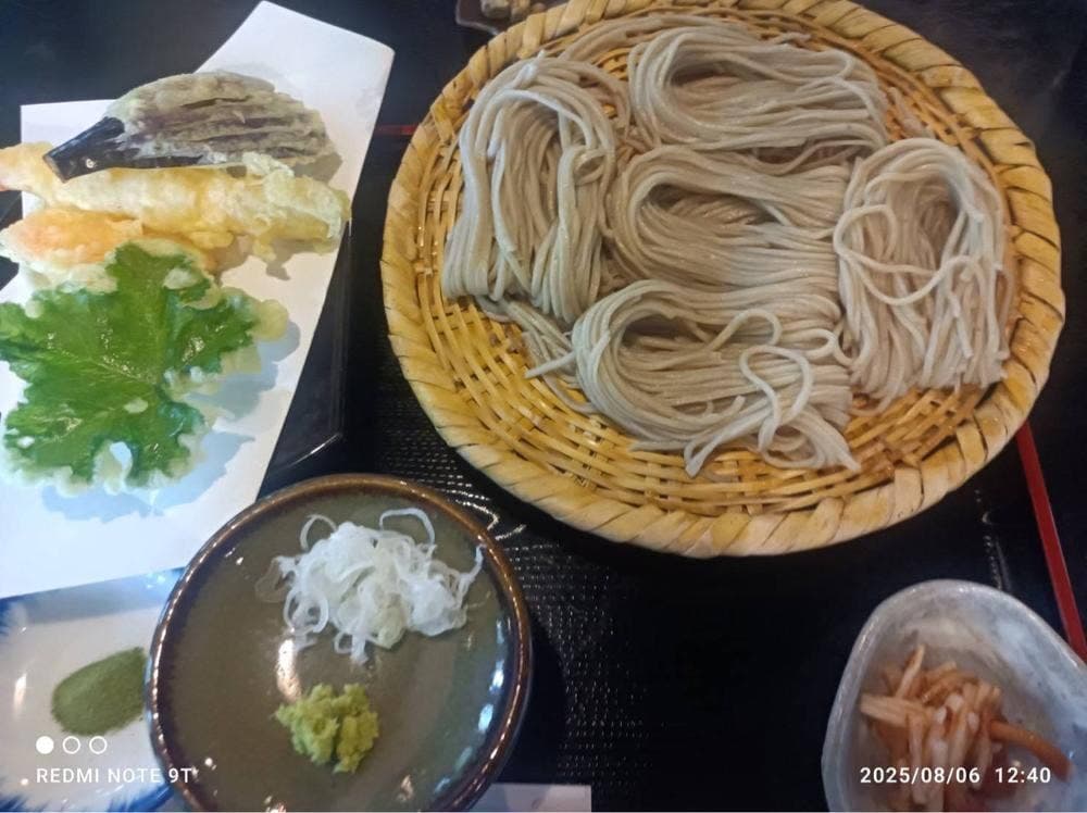 奥社前 なおすけ