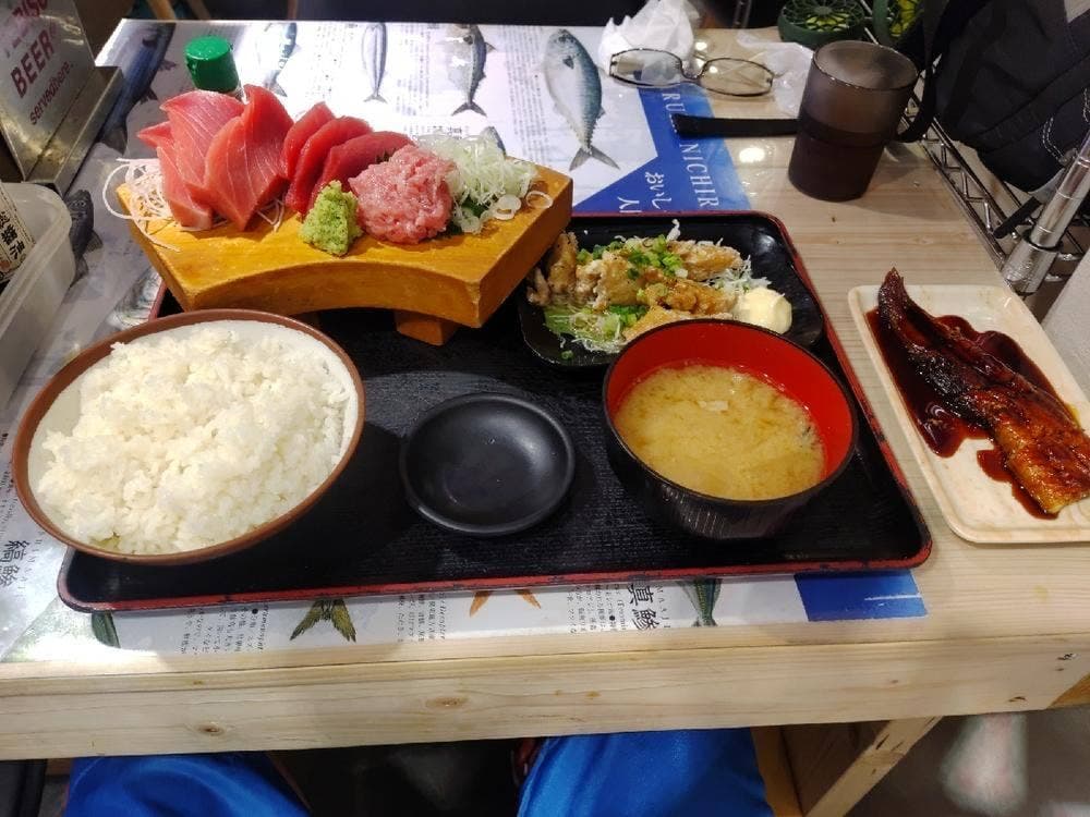 タカマル鮮魚店 本館