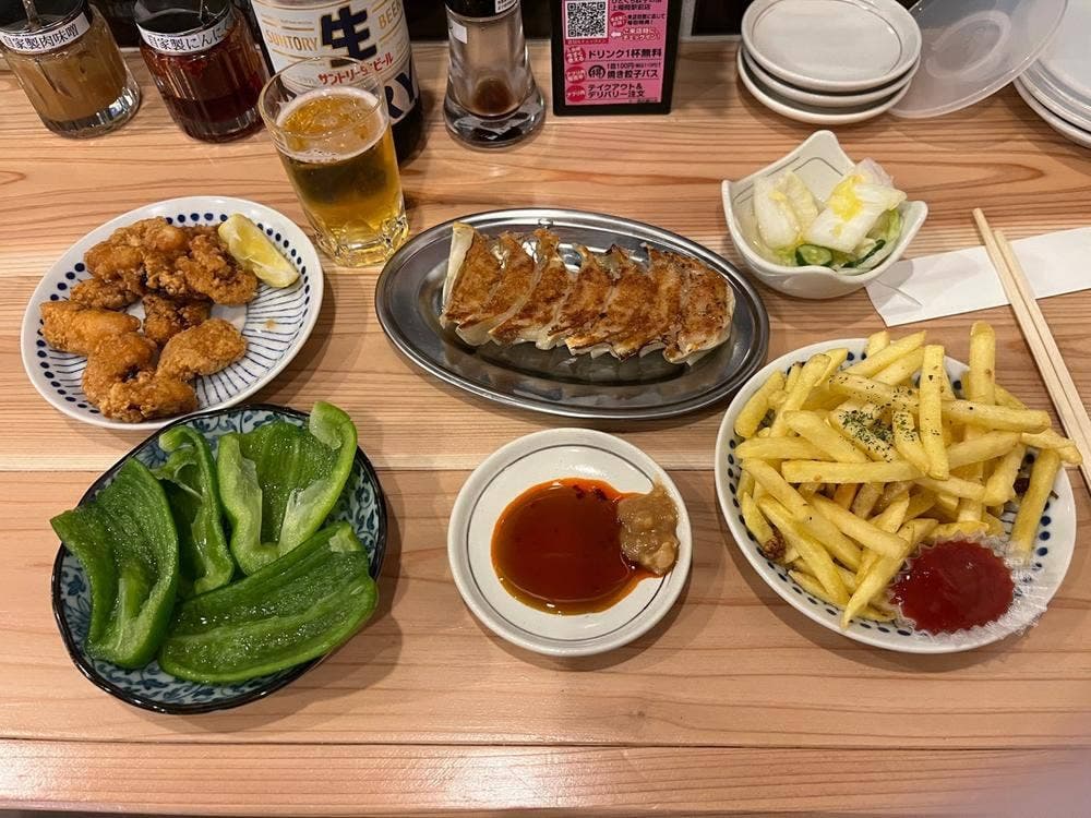 ひとくち餃子の頂 上福岡駅前店