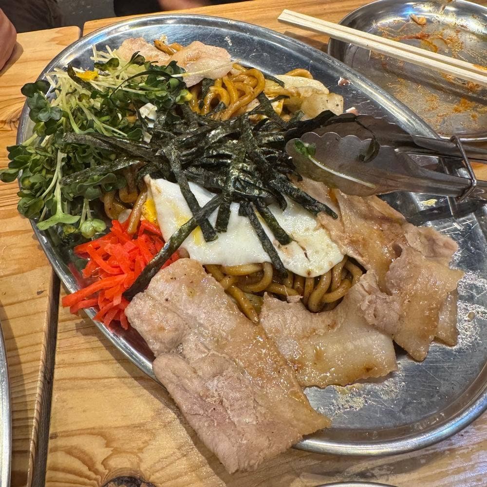 野毛焼きそばセンター まるき 五番街店