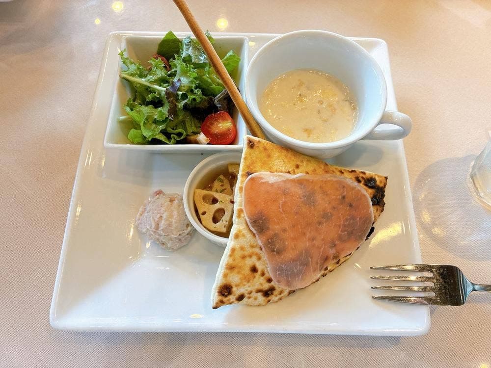 Cento percento 屯田店