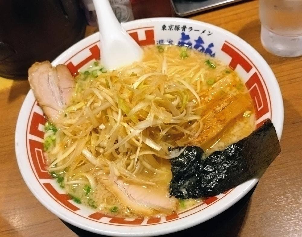 屯ちん 池袋本店