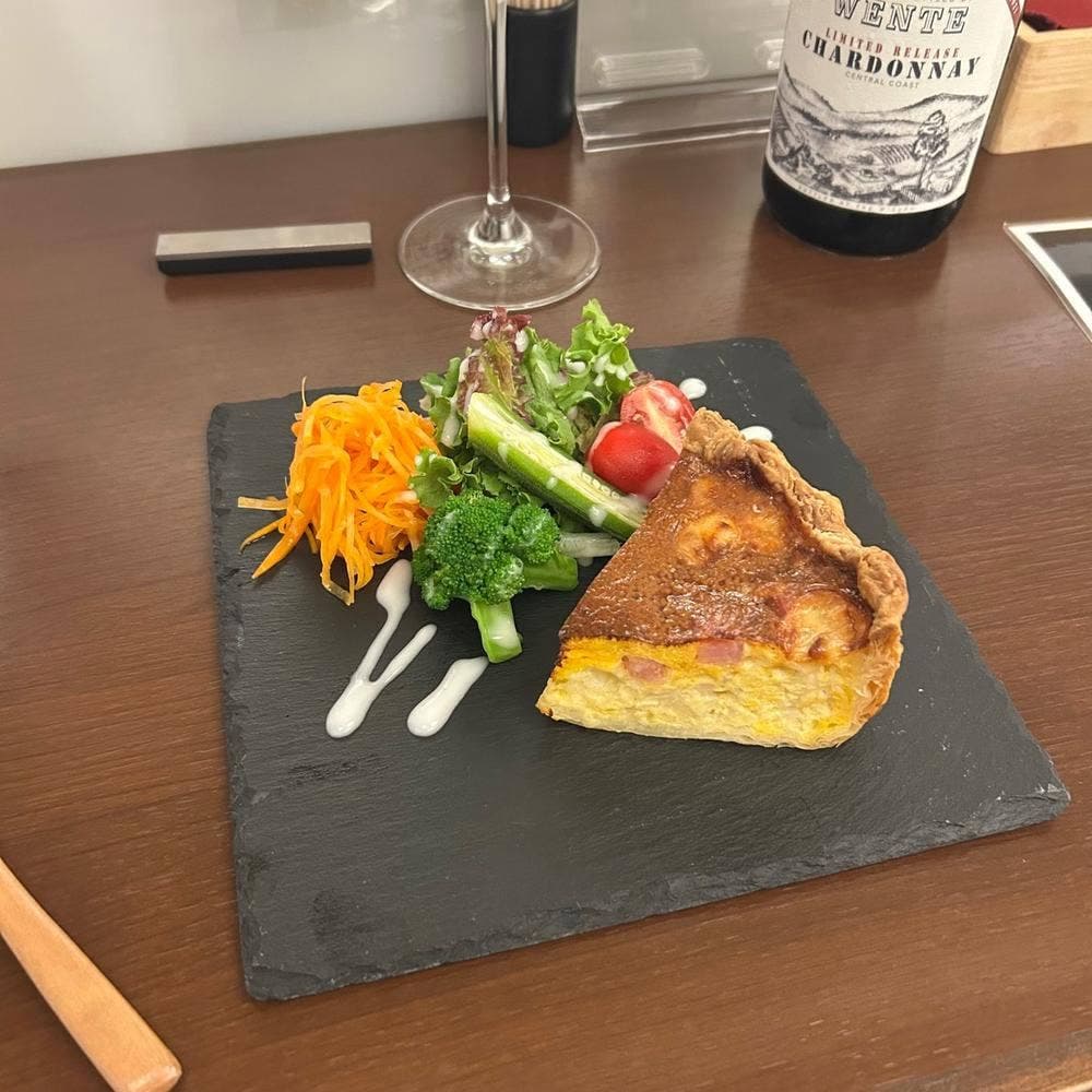 Wine Dining Quatre