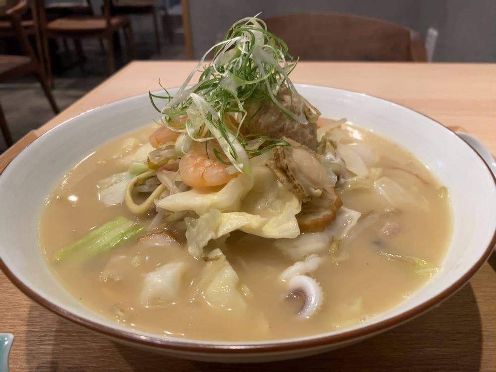 だし家横丁まえだ