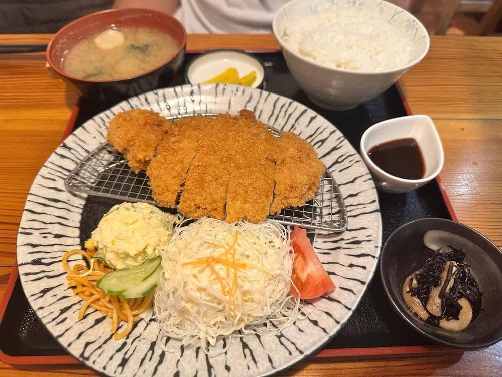 いづみ屋