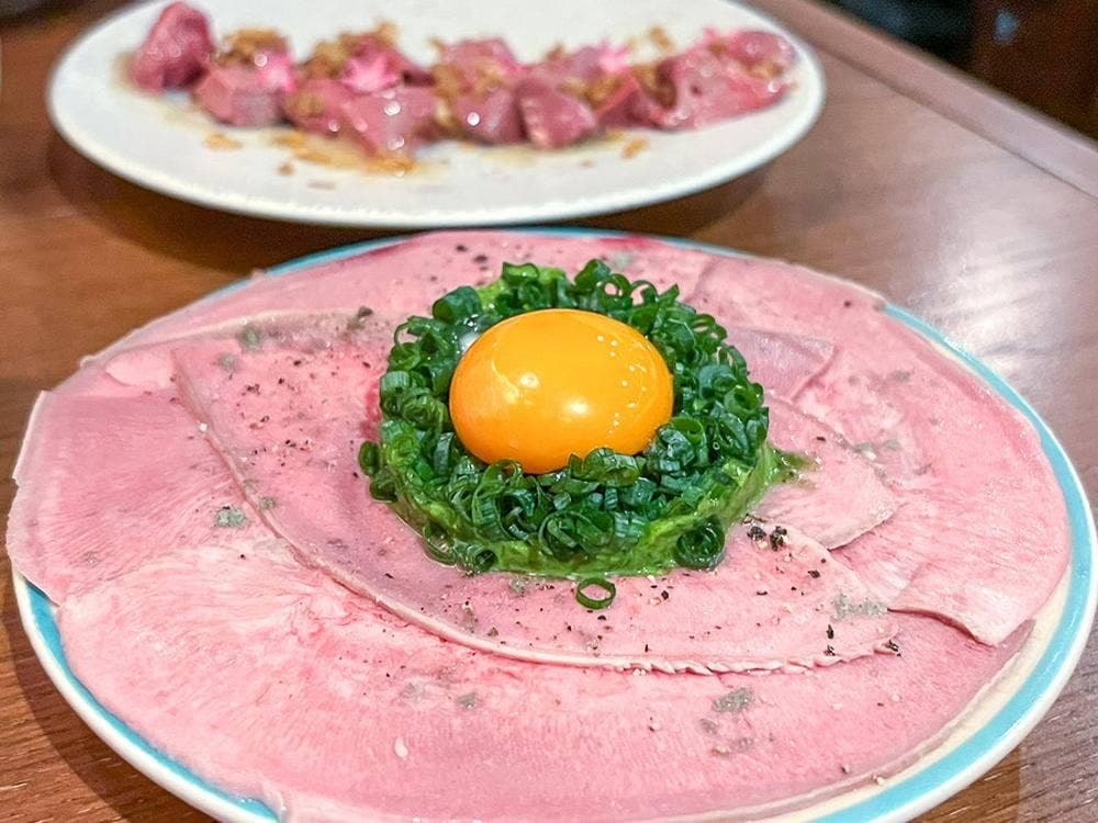 三茶 ユキツバキ