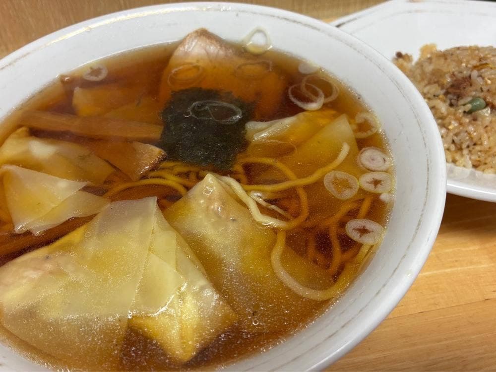 谷ラーメン