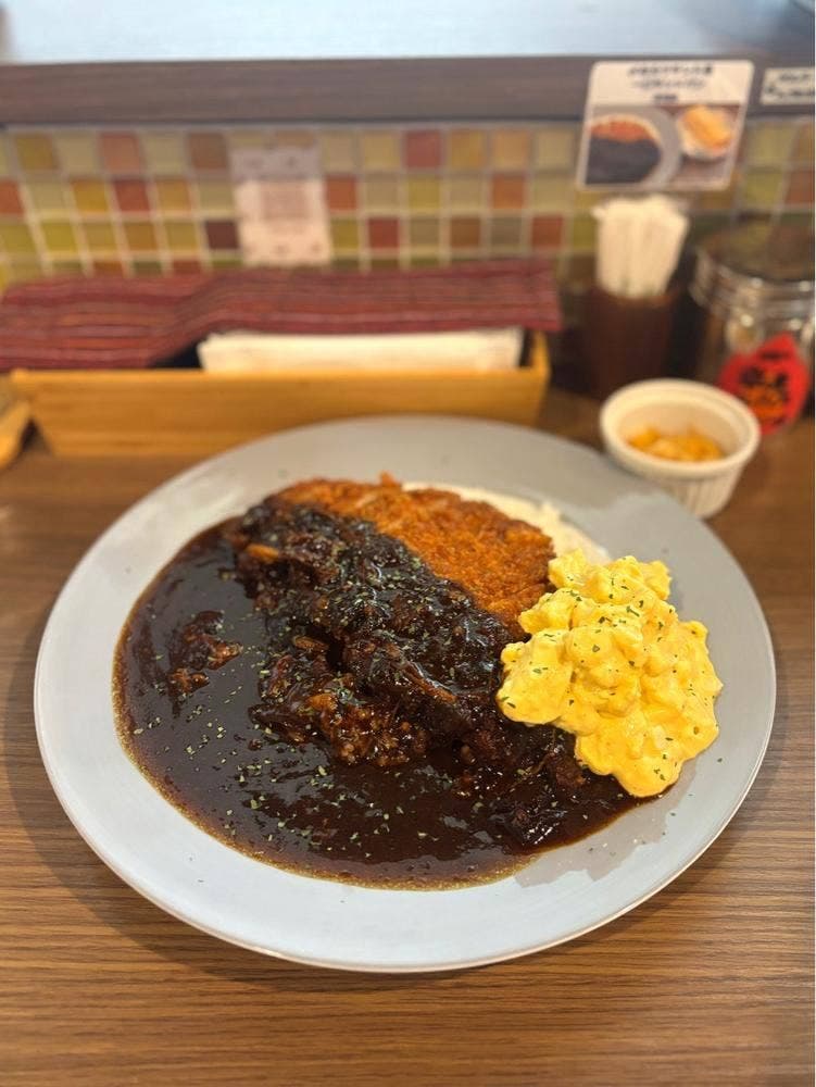 元町欧風カレー タンガロンガ