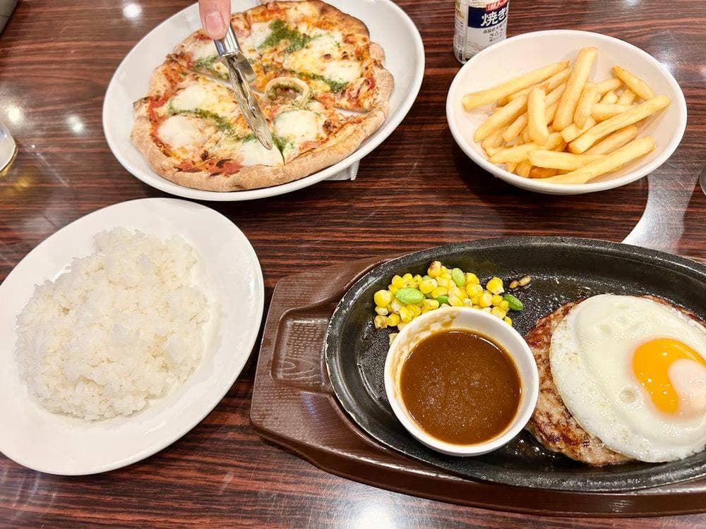 ガスト 志摩阿児店