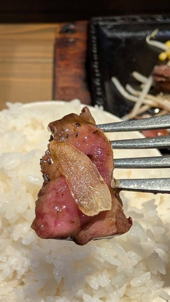 ビフテキ屋 まるり