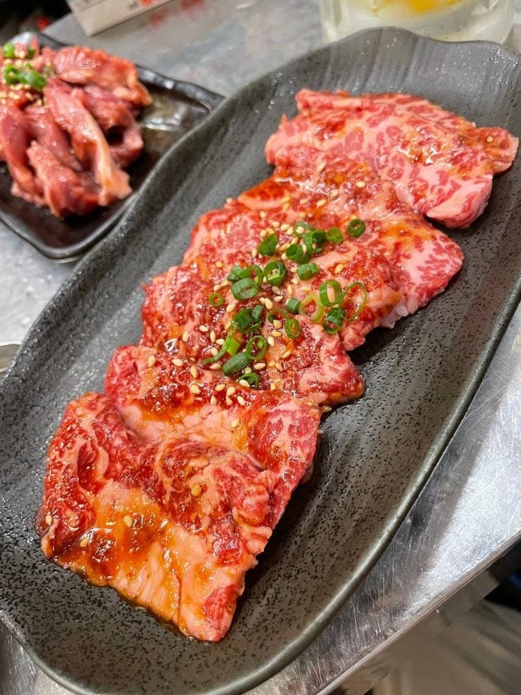 炭火・七輪 ホルモン焼 珍満