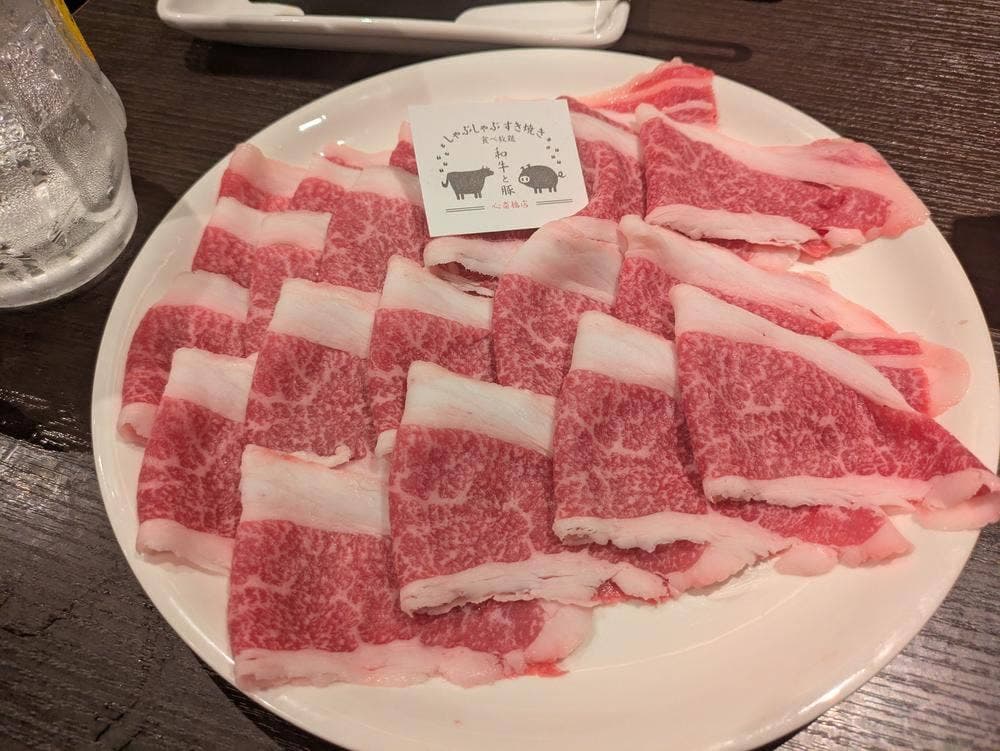 しゃぶしゃぶ すき焼き食べ放題 和牛と豚 心斎橋店