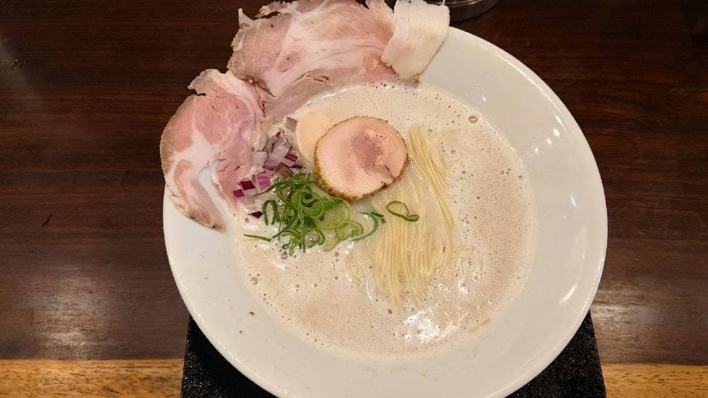 ラーメン すりぃ はなれ