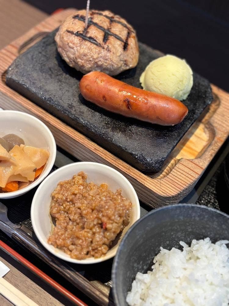 感動の肉と米 中津川店