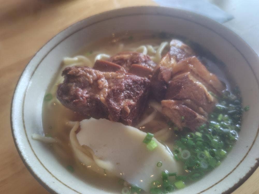 沖縄そばぬちぐすい