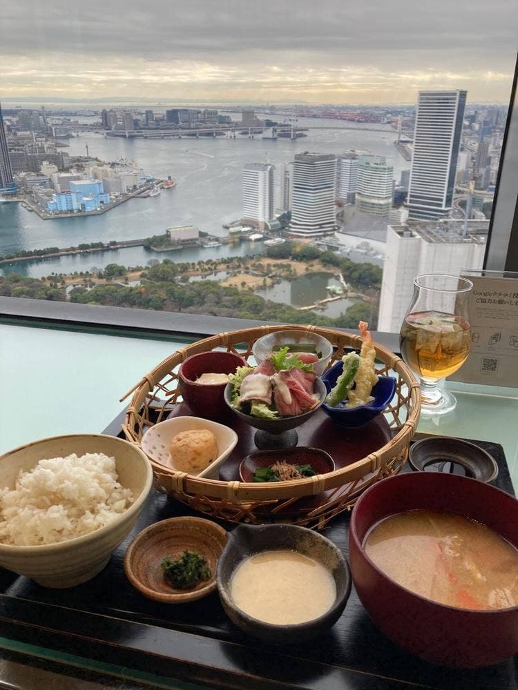 ダイナミックキッチン&バー 響 カレッタ汐留店