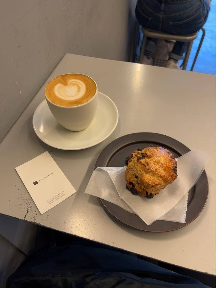 n COFFEE & BAKE