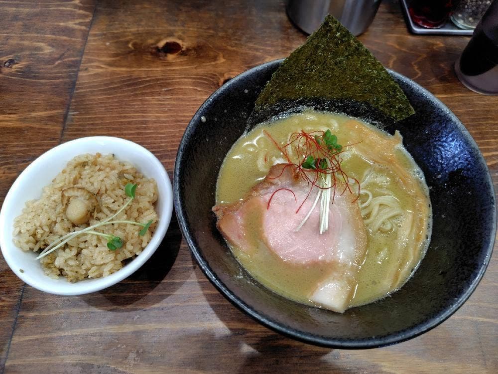 貝ガラ屋 町田店