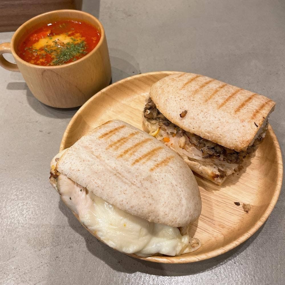 JUNOS CAFE