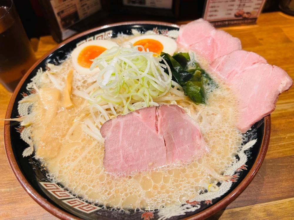 ラーメンステーション梅田 × セイマル中華そば