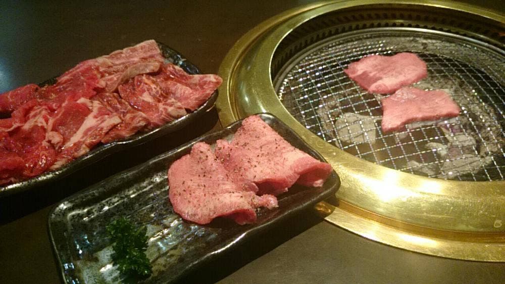 炭火焼肉 萬樹苑