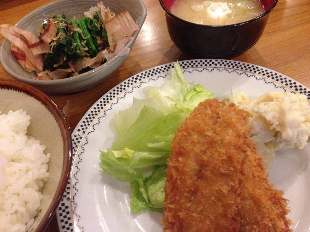 丸三食堂
