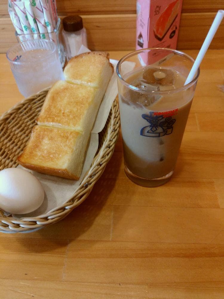 コメダ珈琲店 一社店