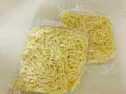 ラスター食糧