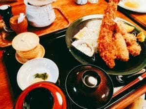 とんかつ暁亭