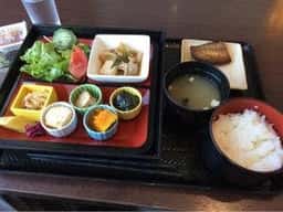 レストランなみ亭