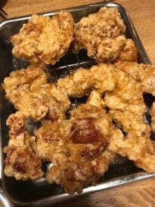 骨付鳥、からあげ、ハイボール がブリチキン。水道橋店