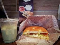 Cafe Latimeria