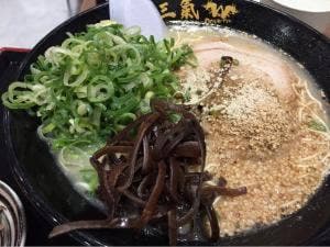 博多三氣W イオンモール香椎浜店