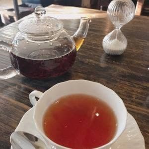WALL -ANTIQUES & TEA ROOM-