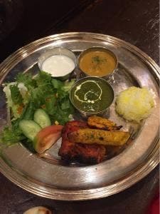 エスニックレストラン MARU