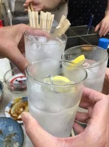 よしや