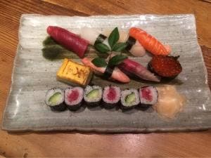 すし家