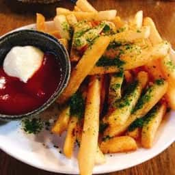 スポーツ居酒屋 サラ