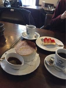 Hawaiian cafe MUSE KITCHEN