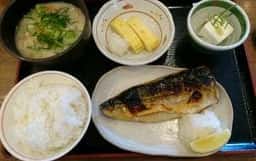 街かど屋 南津守店