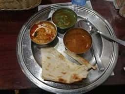 アジアンキッチン プルニマ