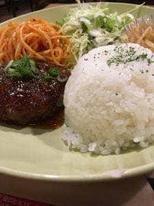 グリル&ワイン クリームキッチン