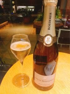 ワインショップ・エノテカ 六本木ヒルズ店